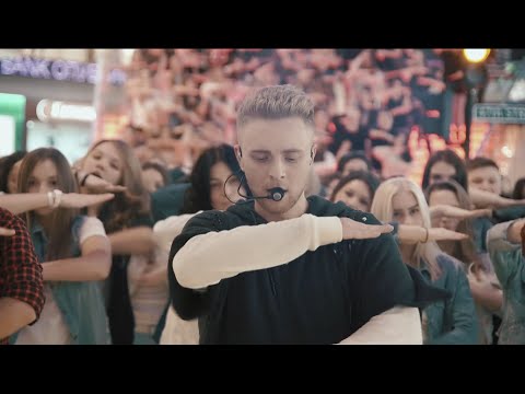 Видео: Егор Крид - #БудиБуди (флешмоб в ТЦ Вегас)