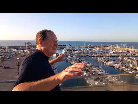 Видео: Дедуля удивился, балкон не отвалился! Nettuno.