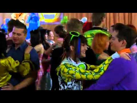 Видео: Юля , Сантьяго , Никита ( Детка) - Ты любишь его.avi