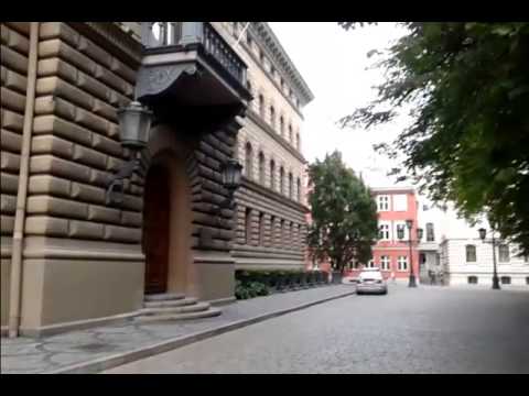 Видео: Прогулка по Риге с Евгением Гомбергом
