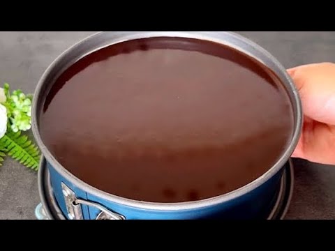 Видео: Лучший шоколадный ТОРТ🍫, который я когда-либо пекла! Тает во рту