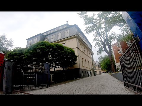 Видео: Карл-Маркс-Штадт. Комендатура. Барабанщики. Дома офицеров и школа рядом.