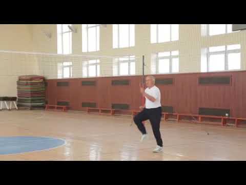 Видео: Легкая атлетика. Бег чередовать с ходьбой: 70 м бег, 70 м ходьба