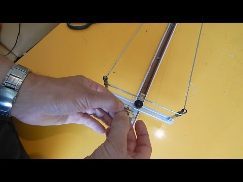 Видео: Самодельный станок для намотки тетивы./ Homemade bowstring maker.