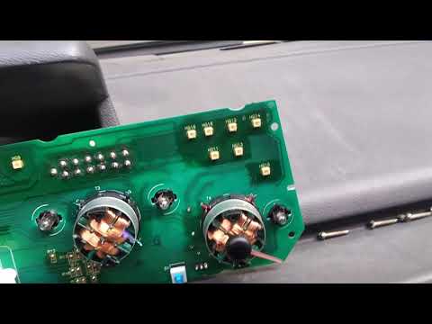 Видео: и снова панель приборов на славуте. и снова щиток приборов на славуте