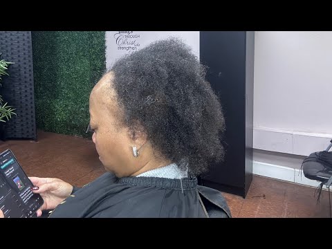 Видео: Мы НЕ смогли прийти к единому мнению относительно ее окончательной прически.