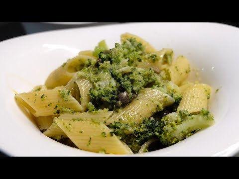 Видео: Быстро и вкусно: Паста с брокколи/Pasta with Broccoli