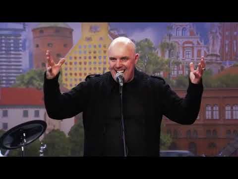 Видео: Наш Бог благ и милостив; Не всё будет так; Ты достоин, Бог всего + Превозносим | Нормунд Пиесис