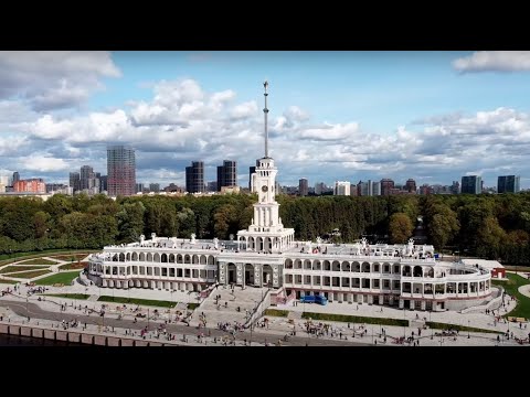 Видео: Едем на Северный речной вокзал