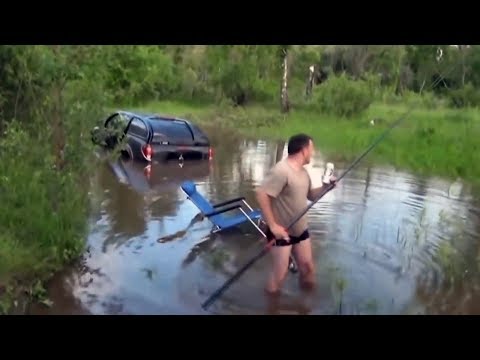 Видео: Приколы на рыбалке. Самое смешное. Рыбалка ржач.