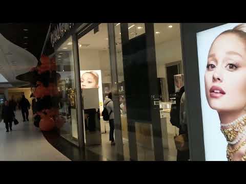 Видео: Пятно вывела ! Способ не подвёл ! Пальто как новое !#лайфхак 