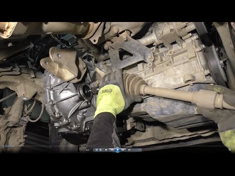 Видео: Замена вариатора на Mitsubishi ASX  Мицубиси АСХ 1,8 2013 года  2часть