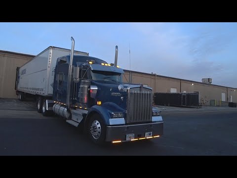 Видео: Подготовка к очень важному рейсу