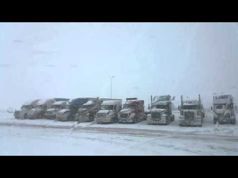 Видео: Дальнобой Канада - Из Зимы в Лето