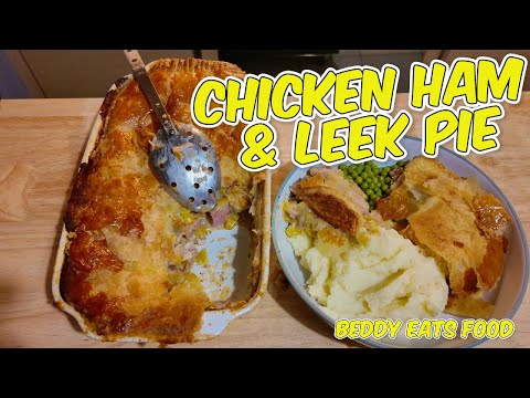 Видео: Пирог с курицей, ветчиной и луком-пореем
