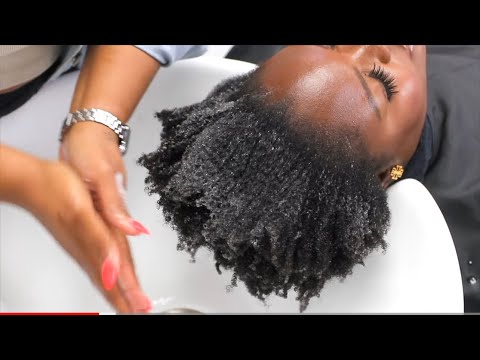 Видео: Она НИКОГДА не могла помыть голову и уйти... ДО СИХ ПОР! 😱 → Плотные кудри типа 4C