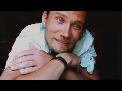 Видео: Игорь Северянин - "Ты совсем не похожа на женщин других..."