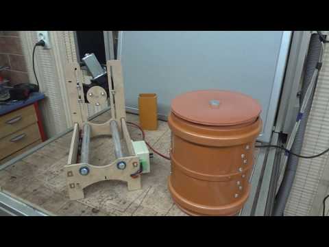 Видео: Работа полного комплекта шаровой мельницы-звездокатки(The work of the ball mill-star rolling)