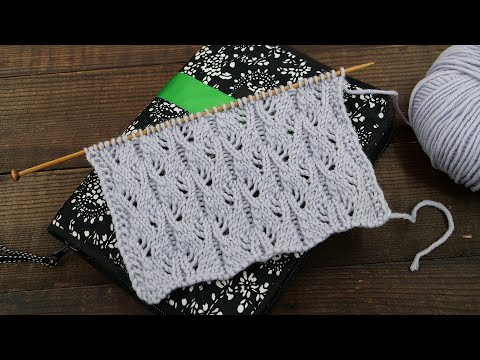 Видео: Кружевной узор «Капли» спицами 💦 «Drops» lace knitting pattern