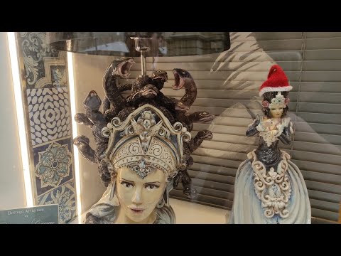 Видео: Странные абстракции на тему вертепа, мерещатся тиранозавры и монстры на полу