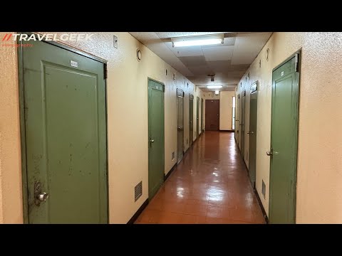 Видео: Пробуем номер за 7 долларов в самом дешёвом районе Японии | Район Айрин