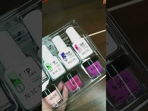 Видео: Нанесення діп системи для нігтів. В кінці показано,як покриття відносилось