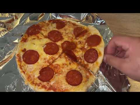 Видео: Пицца Пепперони "La Trattoria"