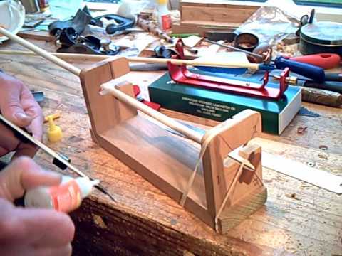 Видео: Оперение стрел в средневековом стиле: как сделать