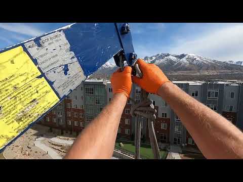 Видео: Как мыть окна , способ альпинизма.