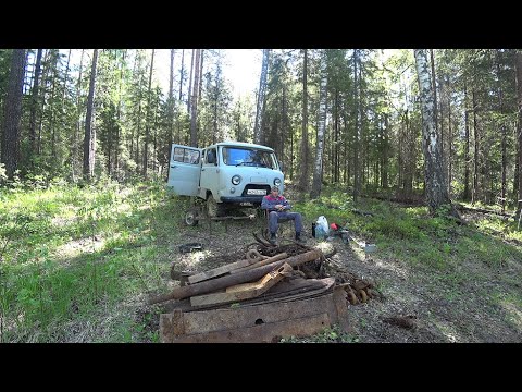 Видео: НАШЁЛ СУПЕР НАХОДКУ В ЛЕСУ! ПРИШЛОСЬ ЕХАТЬ ДОМОЙ ЗА ГЕНЕРАТОРОМ! ЭТА НАХОДКА СДЕЛАЛА ВЕСЬ МОЙ КОП!