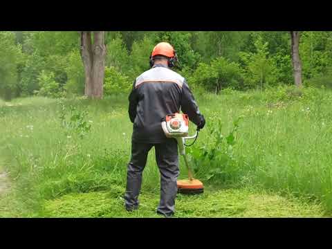 Видео: Кошу сильно заросший участок бензокосой Stihl FS 350 при помощи лески и трёхлопостного ножа.