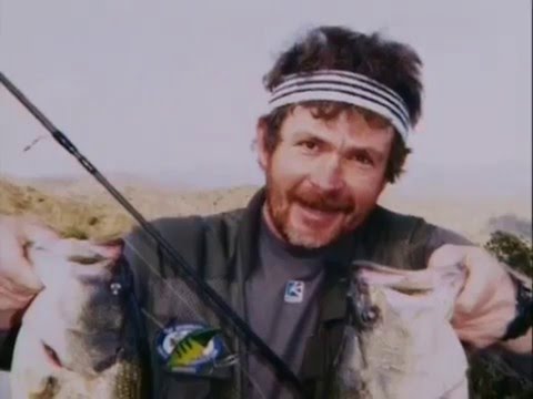 Видео: Константин Кузьмин. За бассом на Кипр, 2004 год.