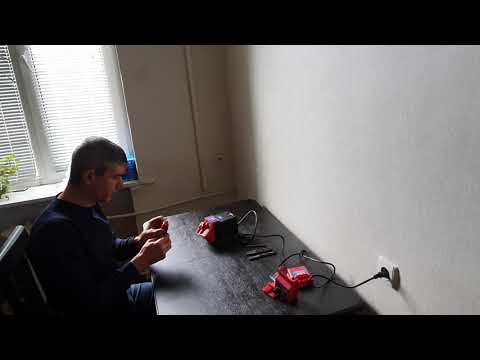 Видео: Обзор точильного станка сверл, ножей, стамесок, ножниц LEX LXMFS55