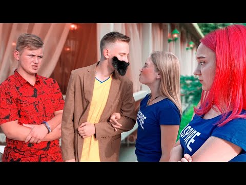 Видео: САЙТ ЗНАКОМСТВ! Кузя и Алиса не догадываются, что переписываются друг с другом!