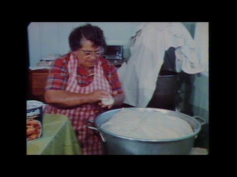 Видео: Изготовление португальского хлеба в Макавао (1970) | PBS HAWAIʻI CLASSICS