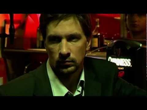 Видео: В комнате пустой