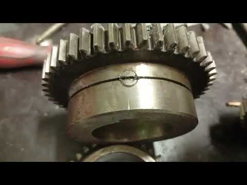 Видео: Токарный станок TOS s28, ремонт коробки, на что обратить внимание при сборки 