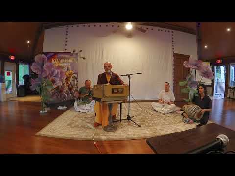 Видео: Ватсала прабху и Махатма прабху - Киртан (9.12.2025)