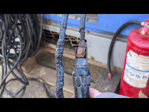 Видео: Как я соеденяю сварочный кабель. Один из способов соеденить свароный кабель