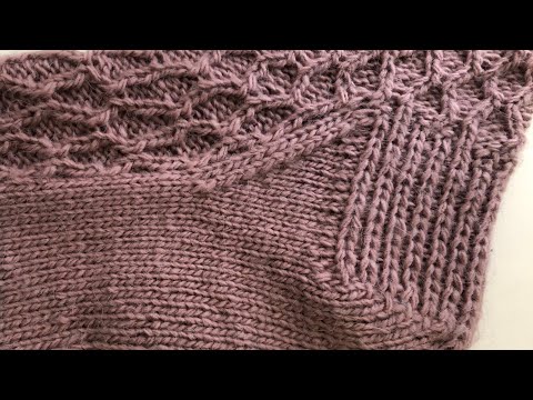 Видео: Тонкости вязания носков спицами   🧶 Как вязать клин подъема носка спицами