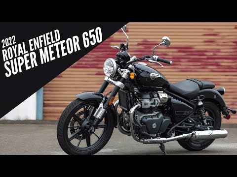 Видео: Установка защиты картера двигателя Royal Enfield Super Meteor 650.