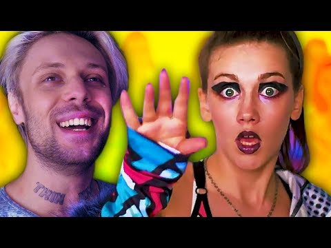 Видео: БЕСЯЧИЙ КЛИП ШКОЛЬНИЦЫ Катя Волкова - Пианино 6+