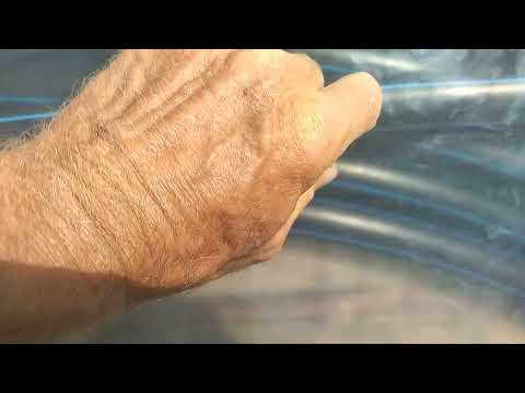 Видео: Солнечный коллектор из трубы ПНД. Реально? #дача #солнечныйколлектор #трубаПНД