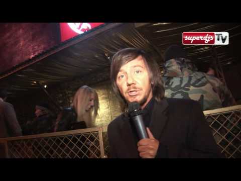 Видео: Михаил Гребенщиков - Экскурсия по клубу Опера