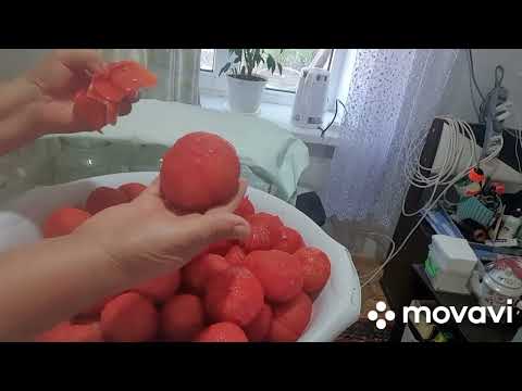 Видео: Самая вкусная заготовка помидор в собственном соку.