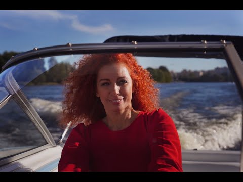 Видео: Юлия Коган - Замуж не зовет клип