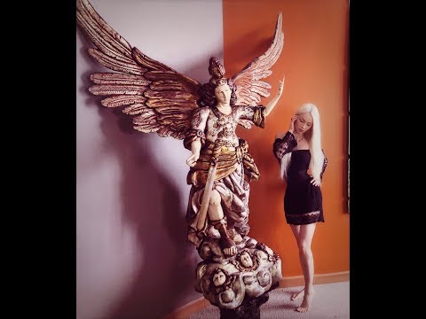 Видео: Каких людей стоит отсекать от себя СРАЗУ и почему?