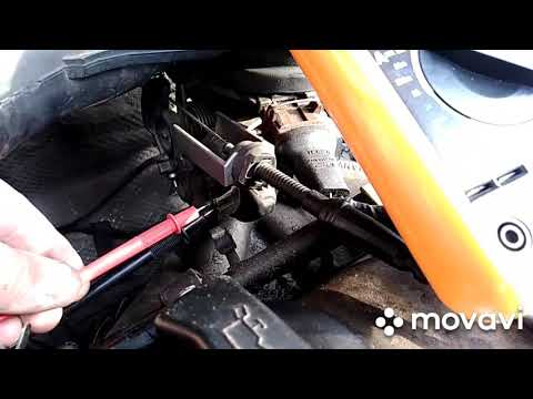 Видео: Проверка и регулировка зазоров регулятора холостого хода моновпрыска Пассат В3