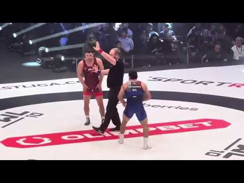 Видео: Жаны беттеш:Акжол Махмудов-Айк Мнацаканян Оор беттеш болду