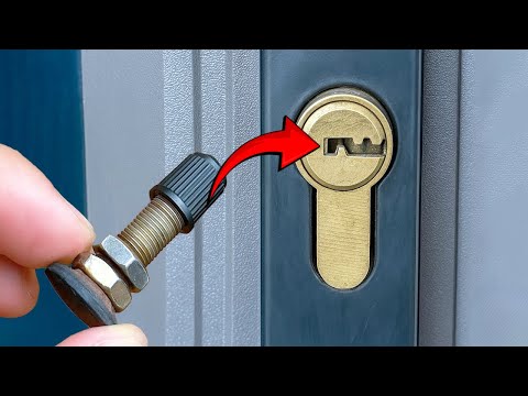 Видео: Миллиарды людей НЕ ЗНАЮТ этот секрет😱 функции аварийного открытия двери без ключа!!